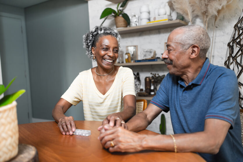 ima-lg-3 Happy elderly couple with Medicare coverage