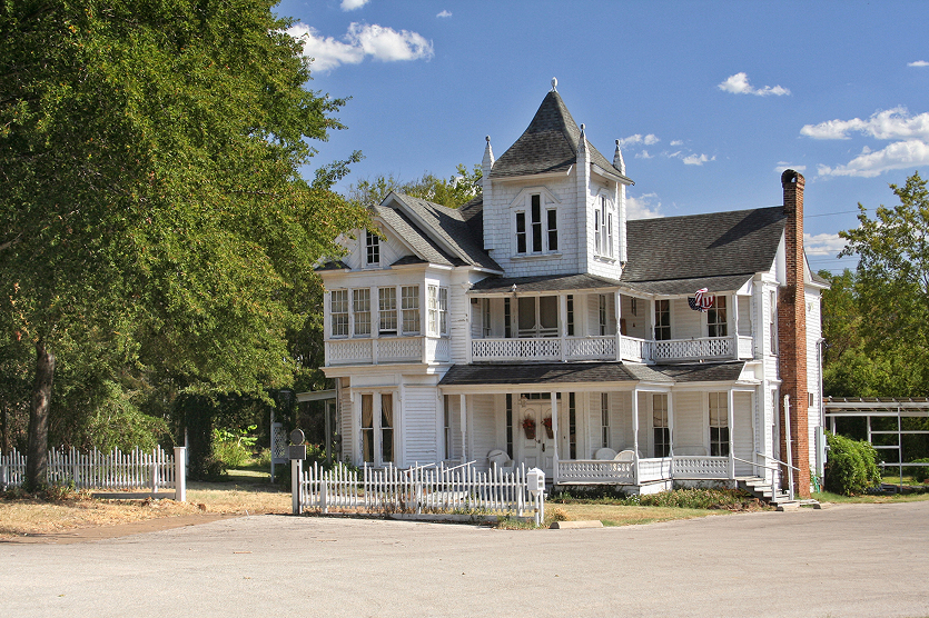 Historic Victorian Home located in Jacksonville - best homeowners insurance in Texas.