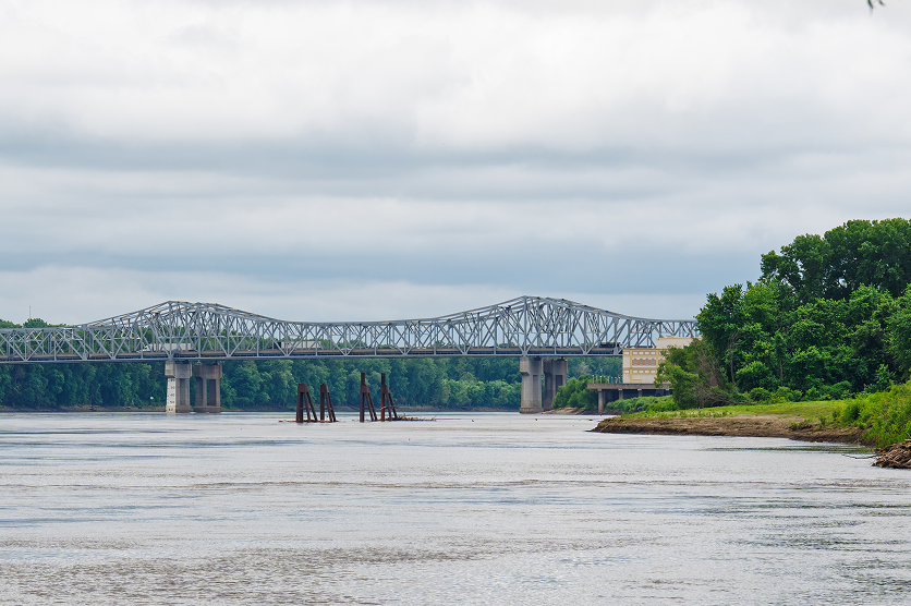 Blanchette Memorial Bridge over the Missouri River.