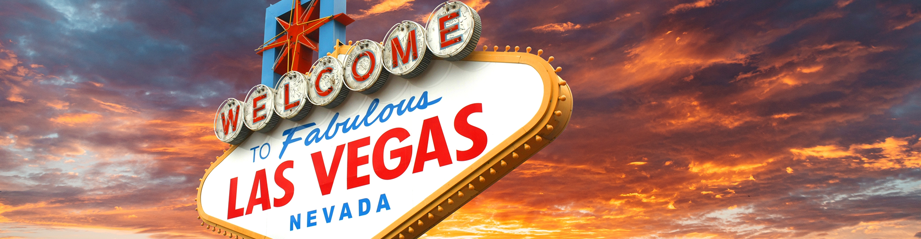 Welcome to Fabulous Las Vegas Sign at sunset